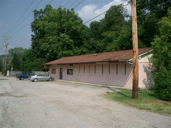 Blaines Village Tavern